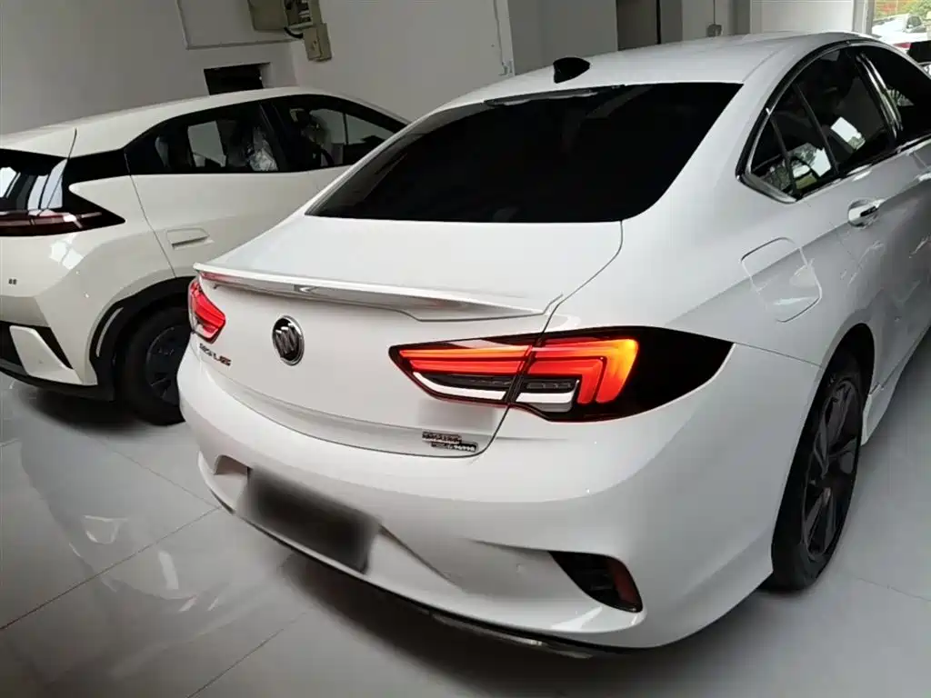 Buick Regal 2020 GS 28T Elite фото 6