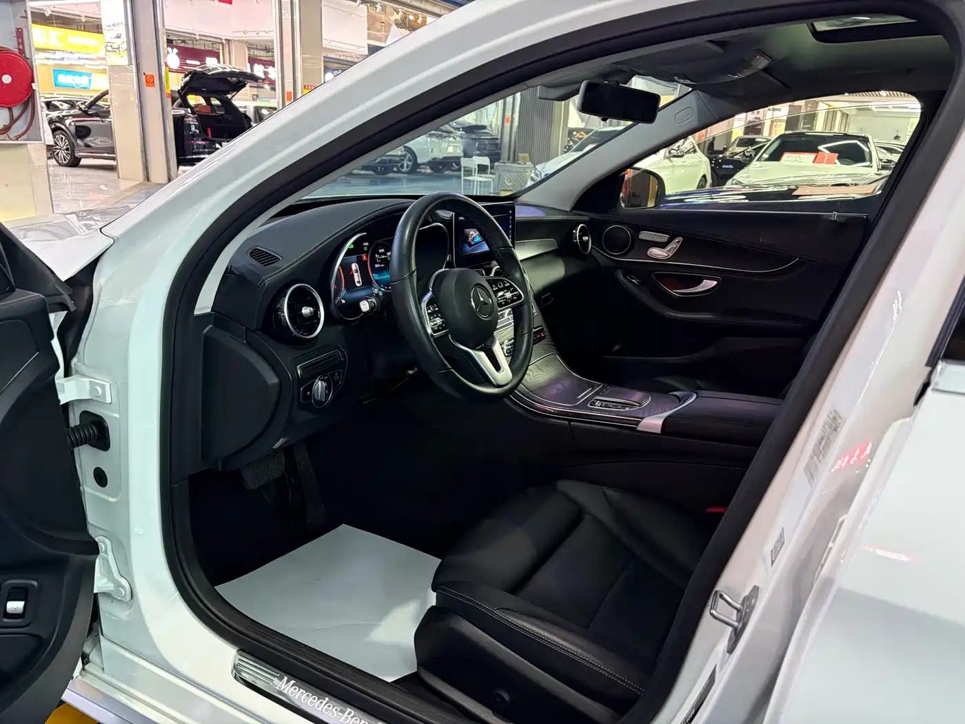 Mercedes-Benz C-Class 2019 Facelift C 260 L Sport фото 4