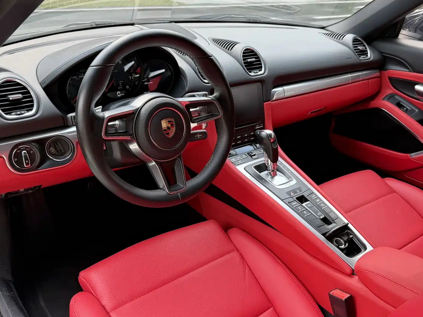 Porsche 718 2018 Boxster 2.0T фото 17