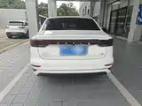 Фото 6 - Geely Emgrand