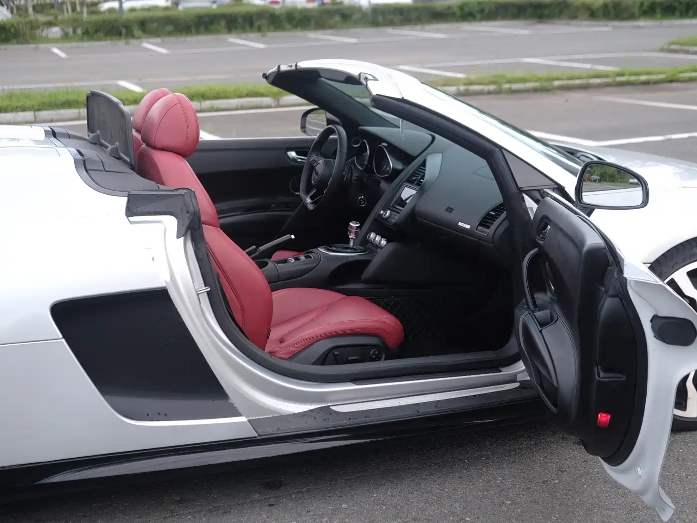 Photo 21 - Audi R8