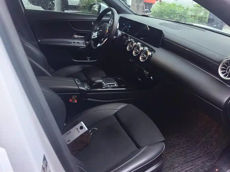 Mercedes-Benz A-Class 2020 Facelift A 200 L Sport Sedan Fashion фото 8