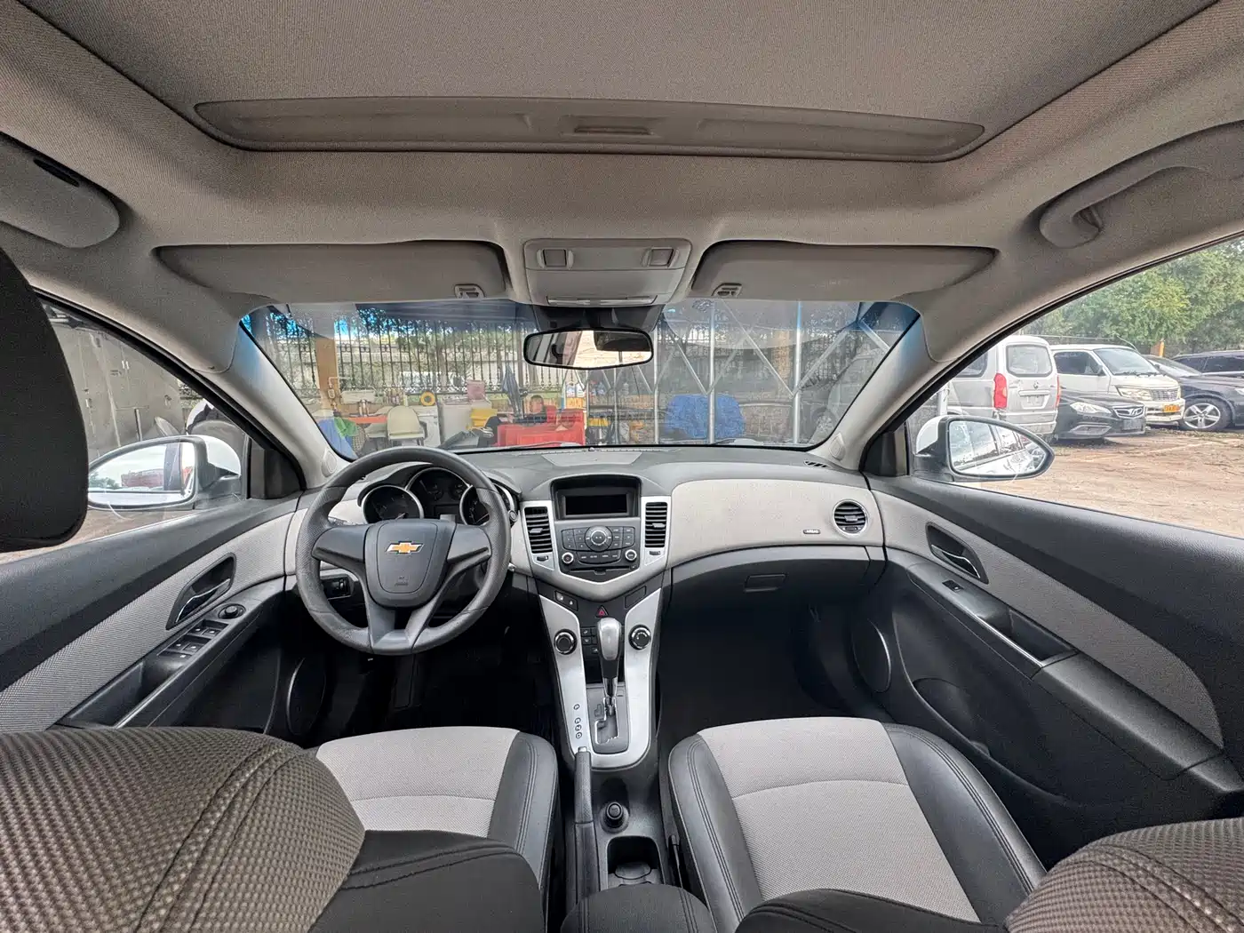 Chevrolet Cruze 2011 1.6L SE AT фото 4