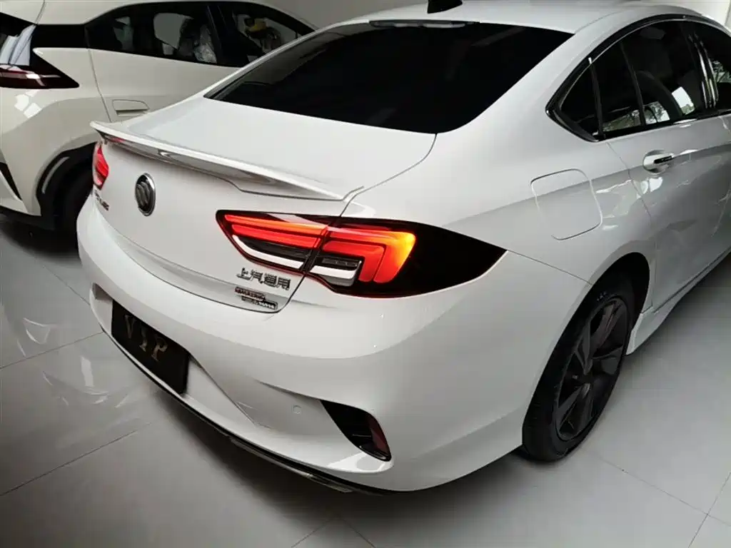 Buick Regal 2020 GS 28T Elite фото 8
