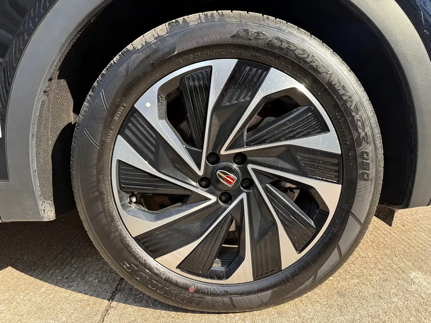 Hongqi HS7 PHEV 2024 2.0T PHEV 4WD Flagship Edition 6-seater фото 19