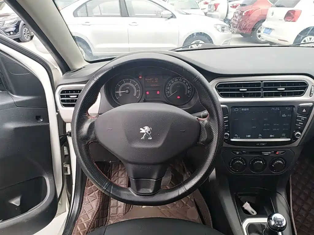 Peugeot 301 2014 1.6L Manual Comfort Edition фото 11