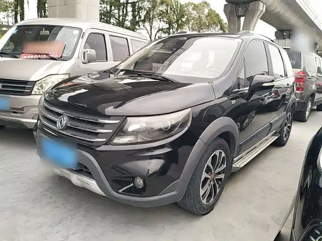  Dongfeng Fengxing Jingyi X5 2015 1.6L Manual Premium Model