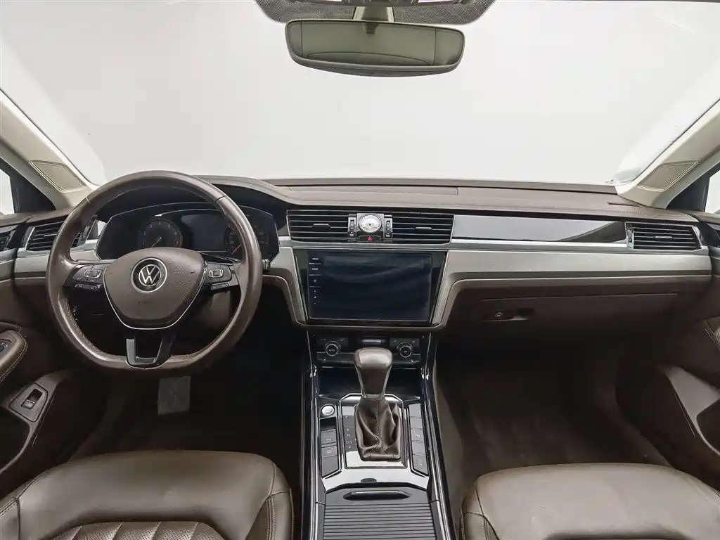 Volkswagen Phideon 2021 380TSI Luxury Edition фото 5