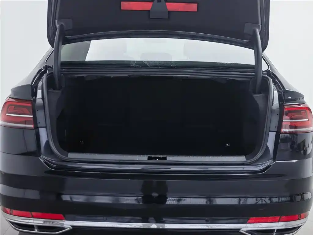 Volkswagen Phideon 2021 380TSI Luxury Edition фото 16