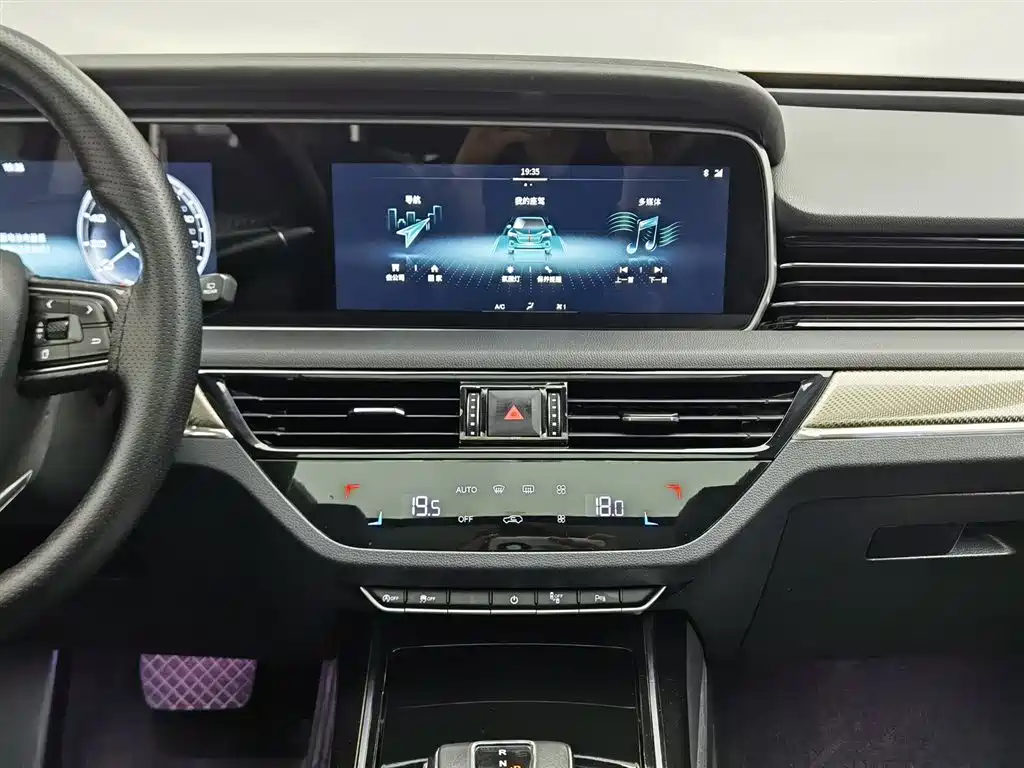 Hongqi HS5 2019 2.0T Smart Connect Enjoy Edition фото 12