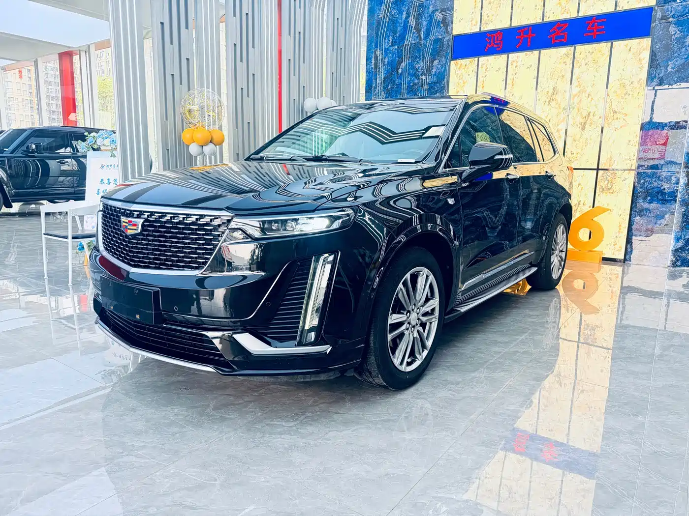 CADILLAC XT6