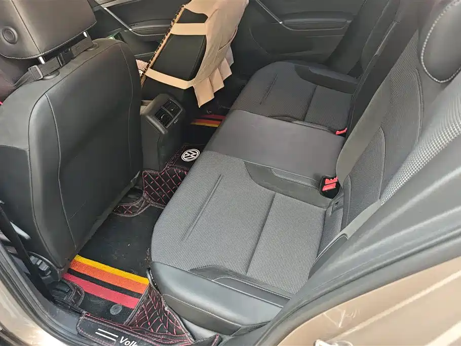 Volkswagen Golf 2018 1.6L Automatic Comfort фото 11