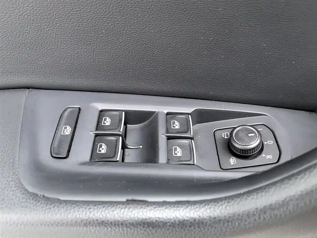 Volkswagen Magotan 2019 380TSI DSG Luxury Class China VI фото 9