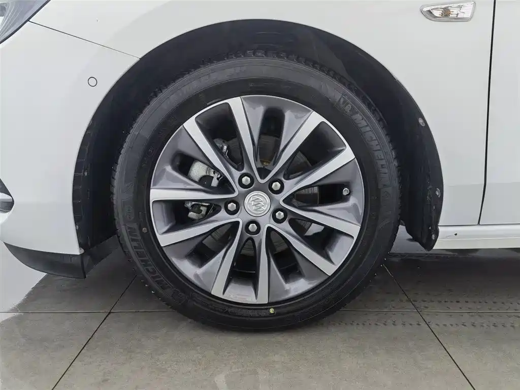 Buick GL6 2021 323T Mild Hybrid Connected Premium Trim фото 17