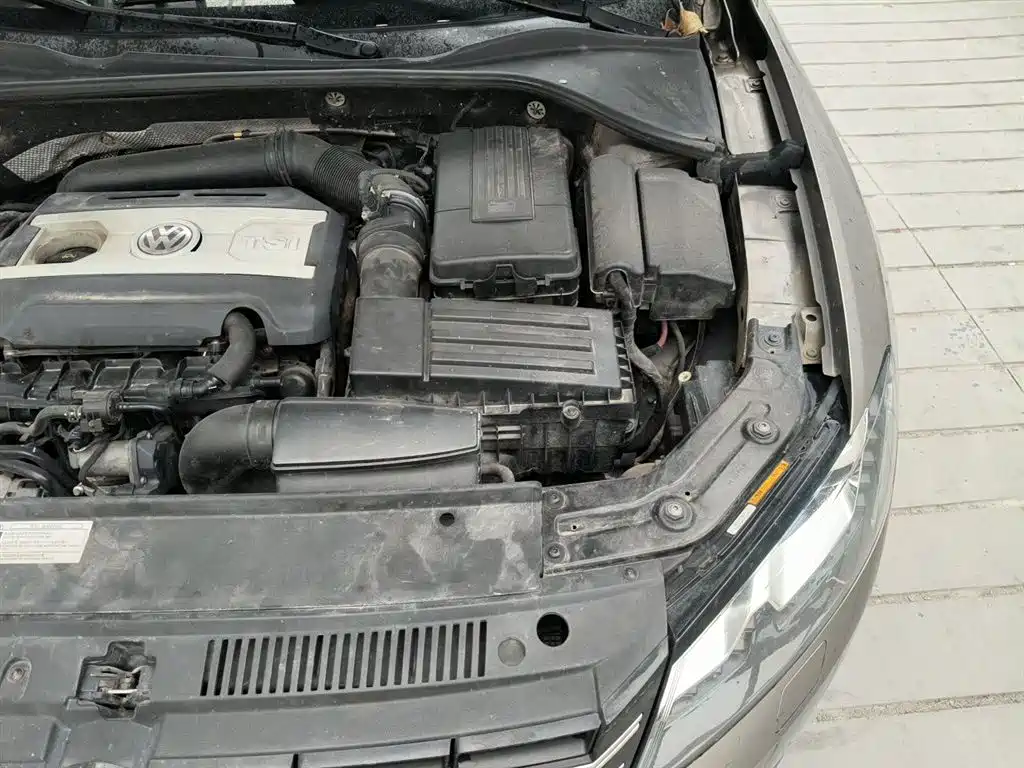 Volkswagen Passat 2014 1.8TSI DSG Executive Edition фото 21
