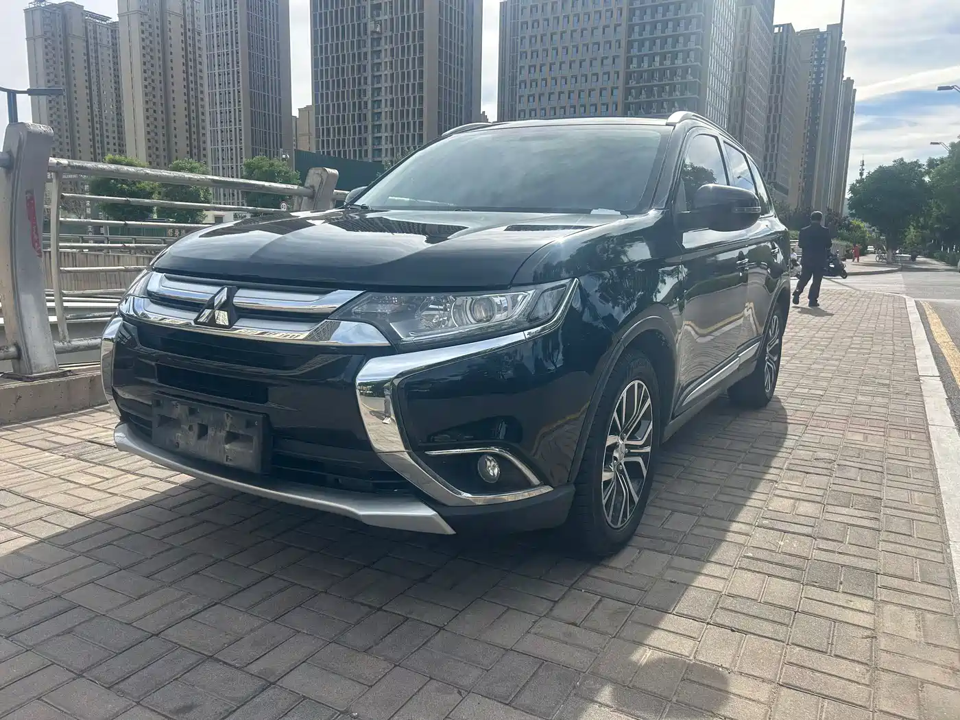 Mitsubishi Outlander 2018 2.0L 2WD Glory Edition 5-seater