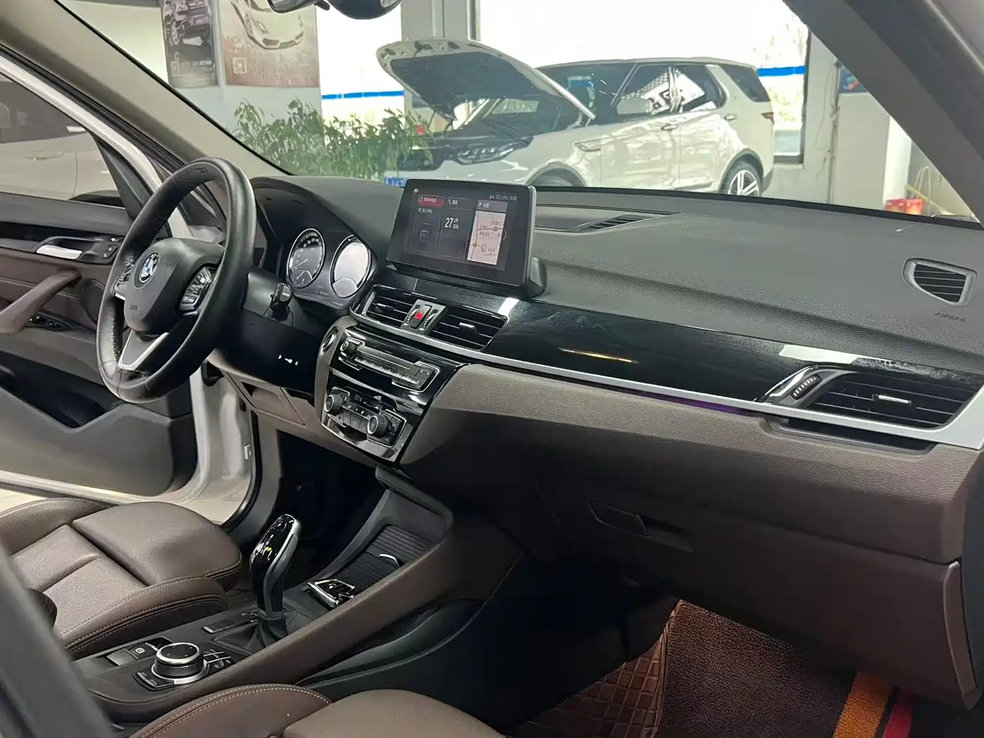 BMW X1 2020 sDrive25Li Leading Model фото 14