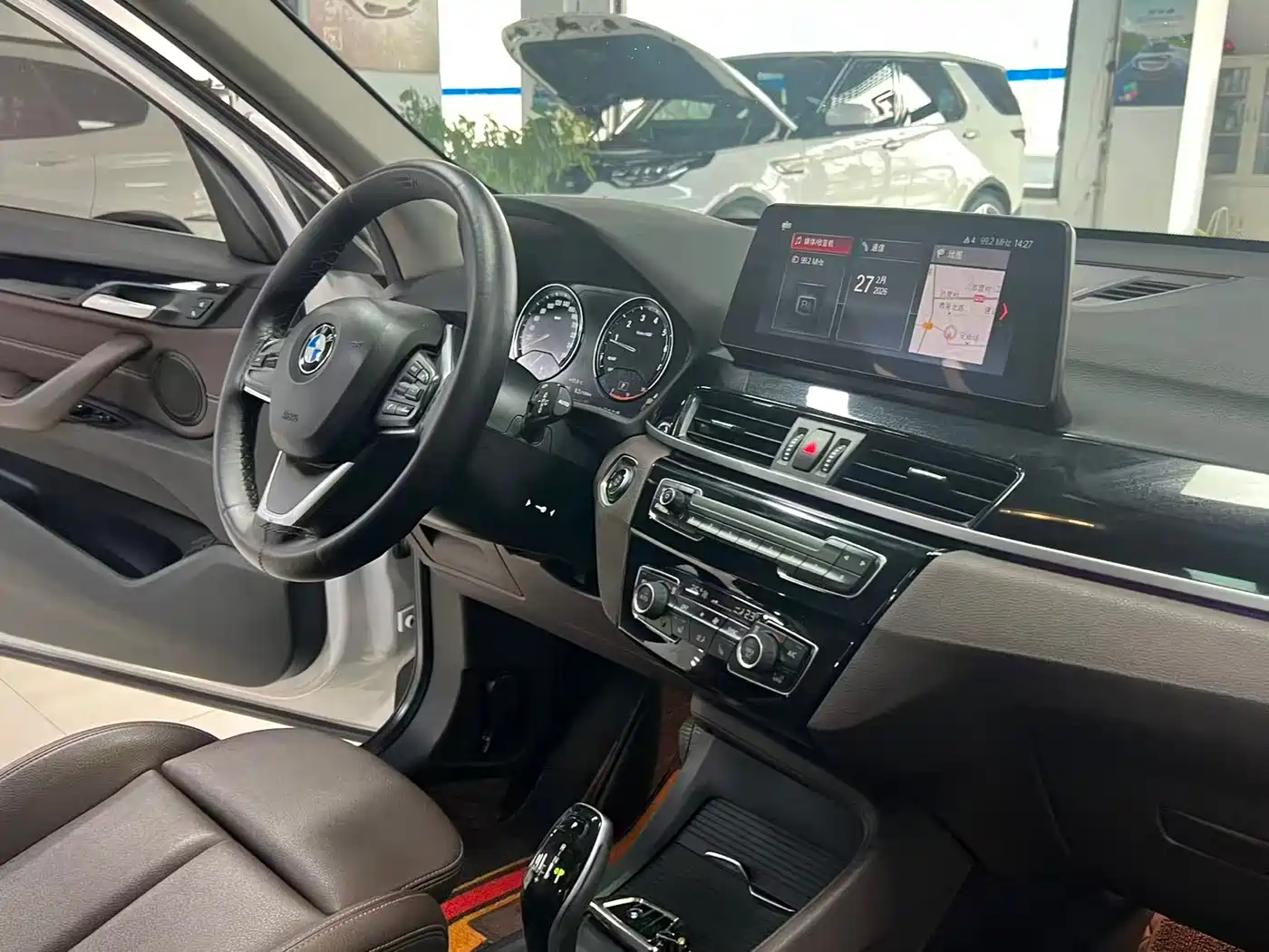 BMW X1 2020 sDrive25Li Leading Model фото 17