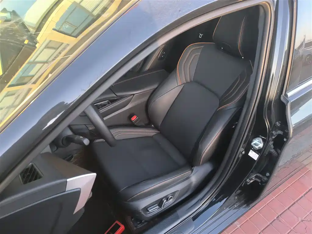 Toyota Avalon 2024 Hybrid 2.0L Luxury Edition фото 15