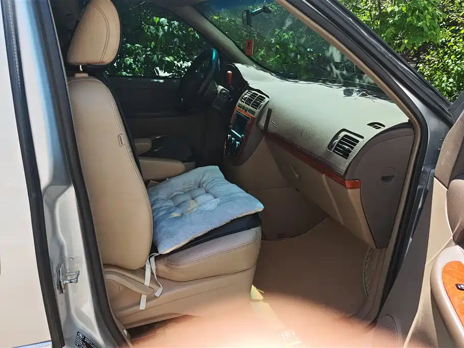 Buick GL8 2013 2.4L Executive Edition фото 8