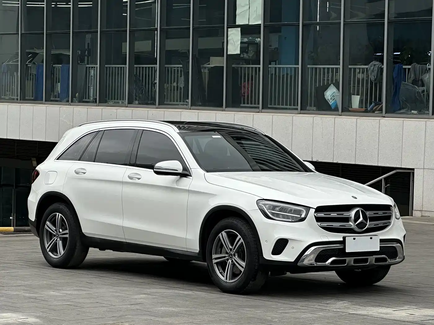 Mercedes-Benz GLC 2021 GLC 260 L 4MATIC Sporty фото 2