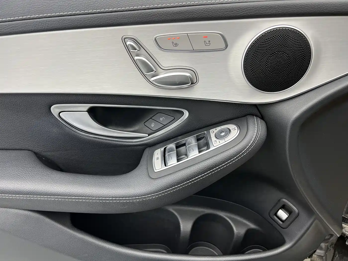 Mercedes-Benz GLC 2021 GLC 260 L 4MATIC Sporty фото 3