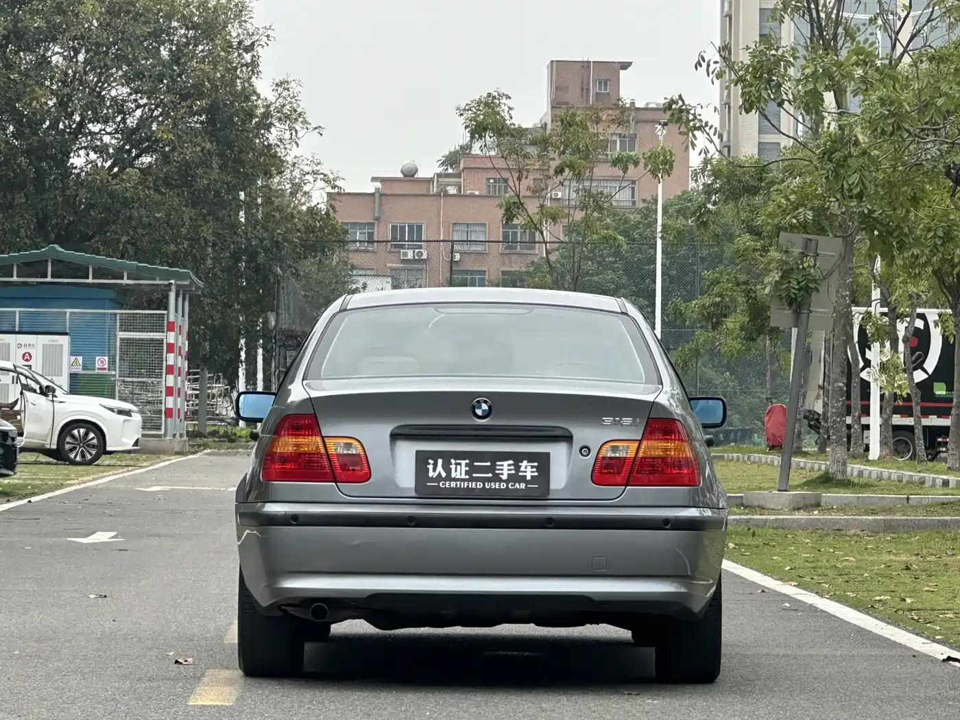 BMW 3 Series 2004 318i фото 4