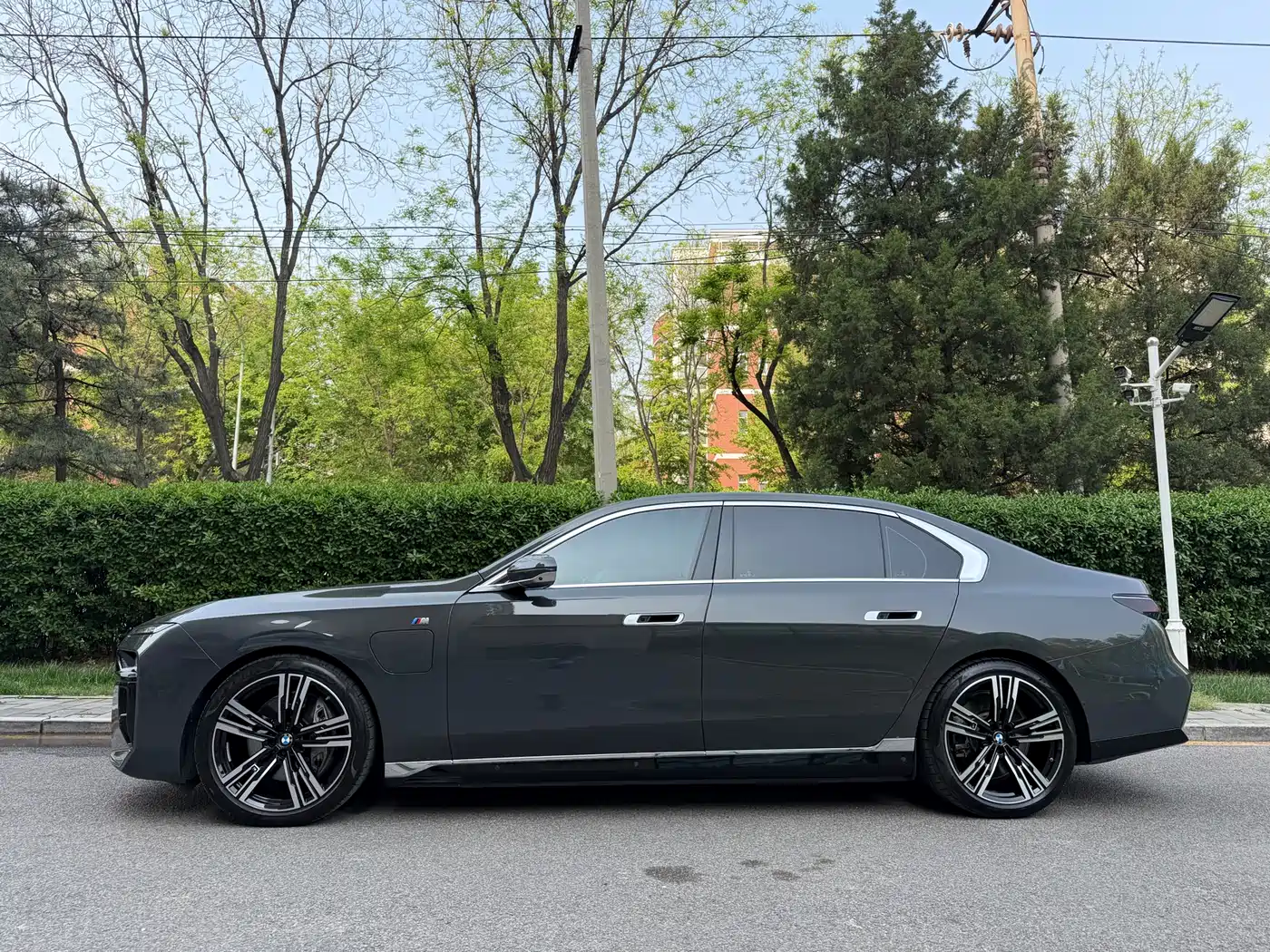 BMW i7 2023 eDrive50L Premium M Sport Package фото 3