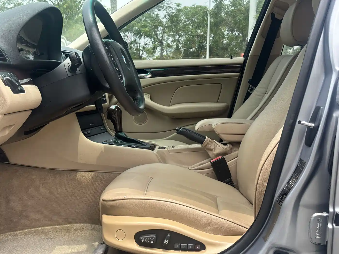 BMW 3 Series 2004 318i фото 24