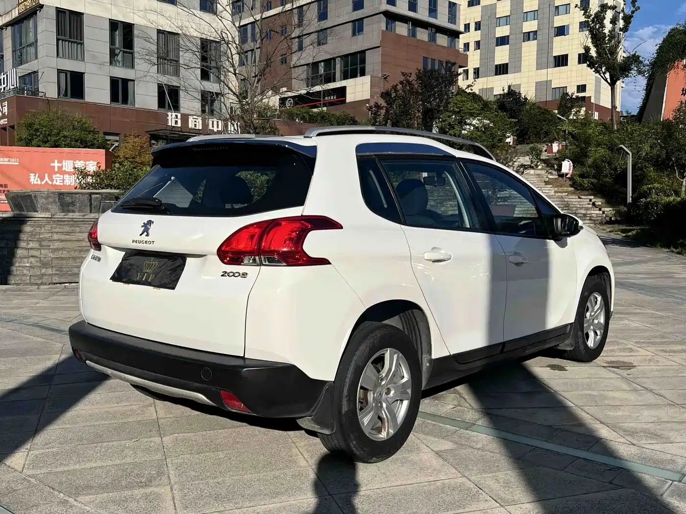 Фото 7 - Peugeot 2008