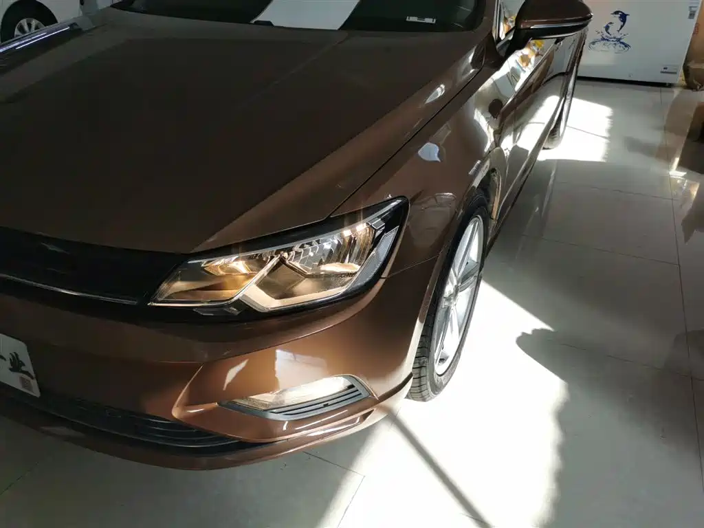 Volkswagen Lamando 2015 280TSI DSG Comfort фото 18