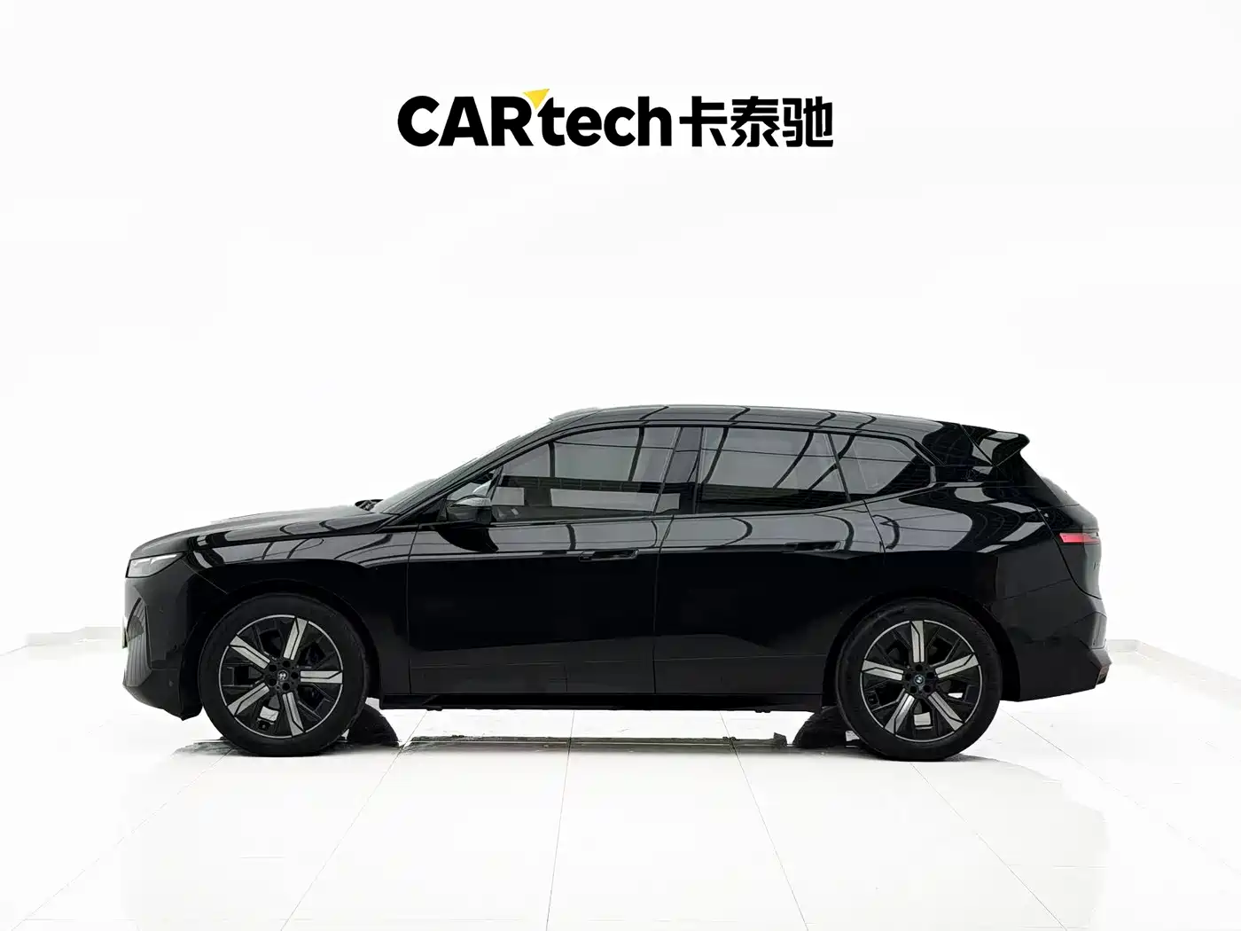 BMW iX 2023 Facelift xDrive40 фото 3