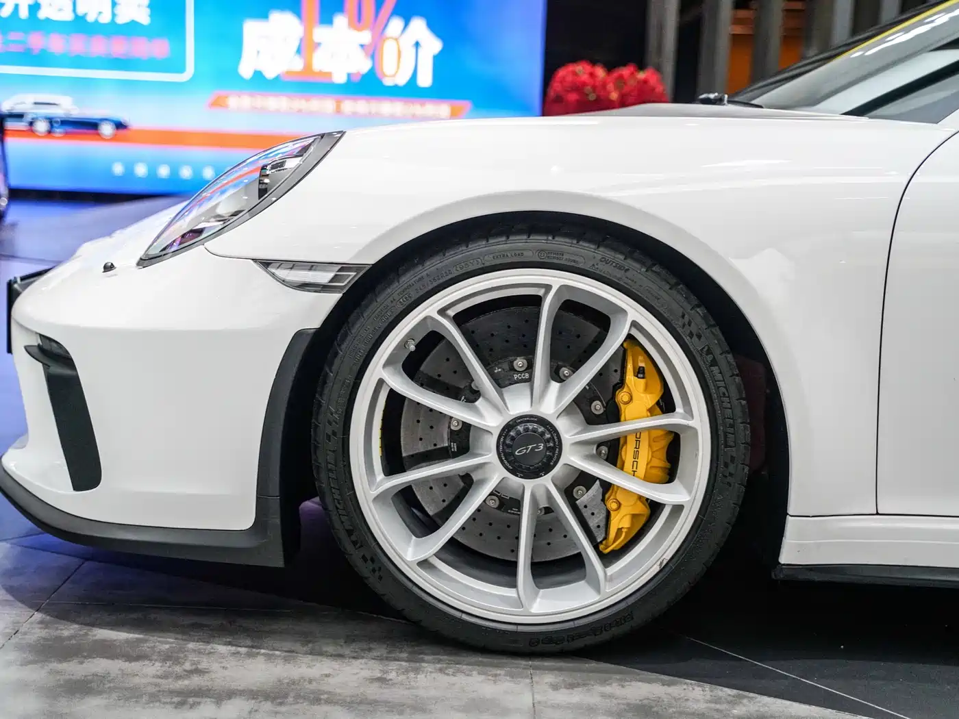 Porsche 911 2018 GT3 4.0L фото 20
