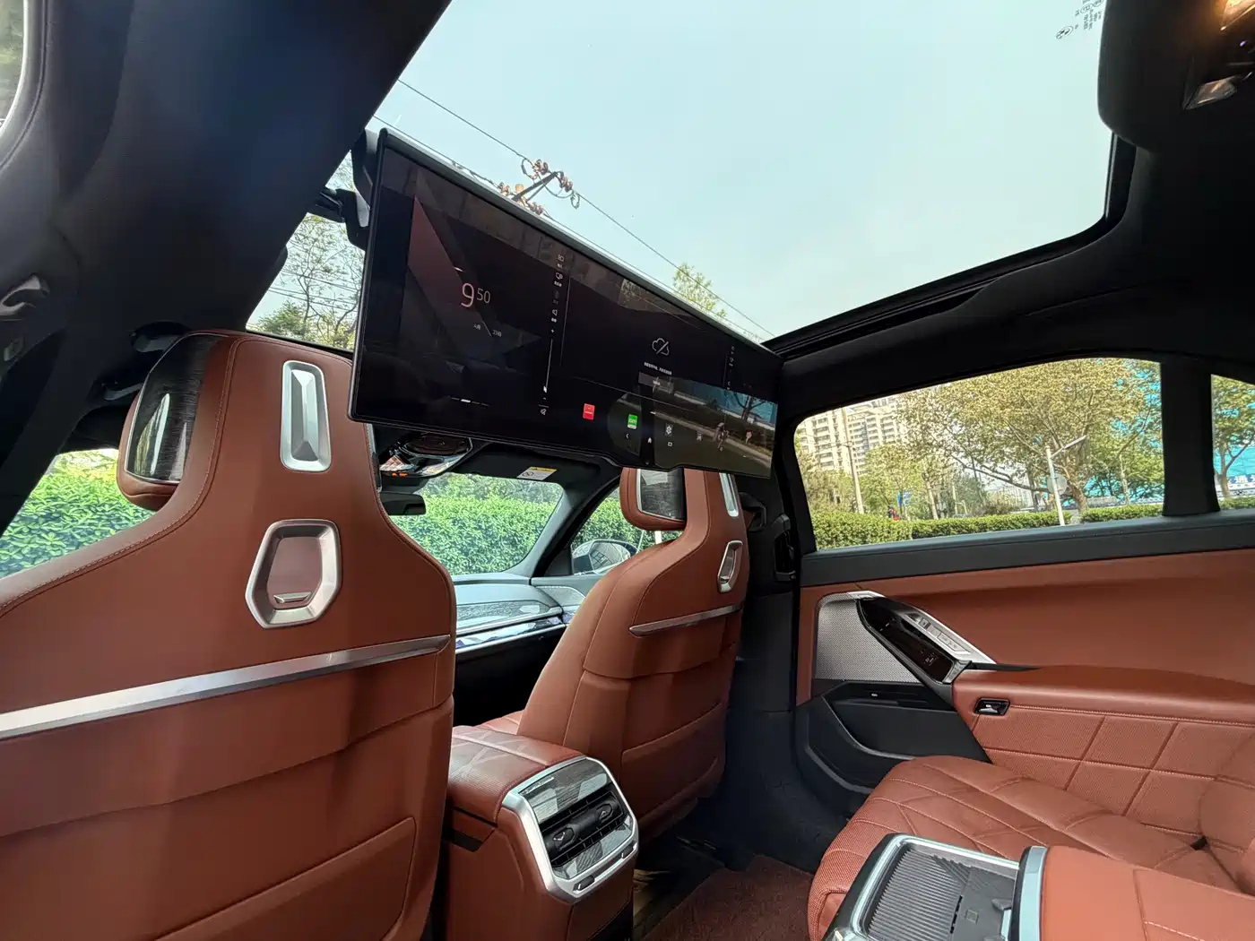 BMW i7 2023 eDrive50L Premium M Sport Package фото 13
