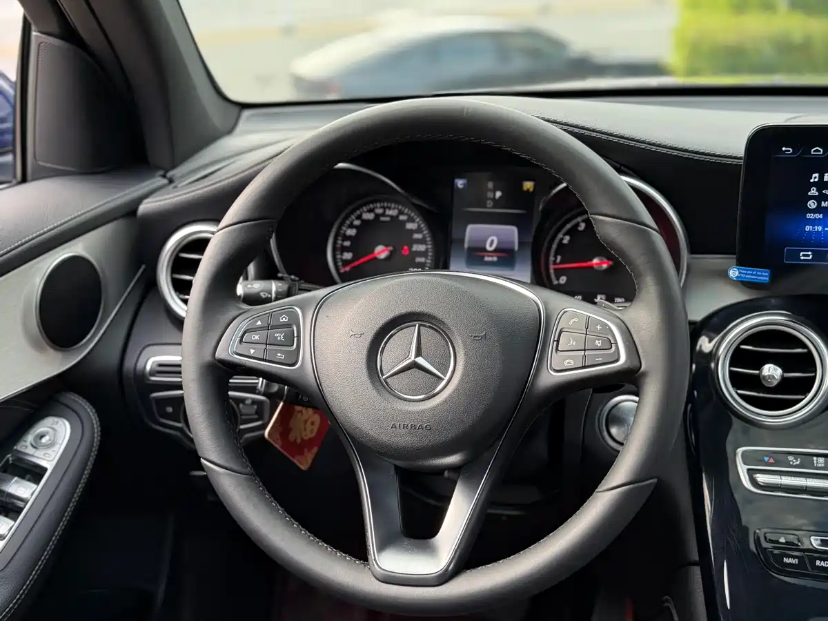 Mercedes-Benz GLC 2016 GLC 200 4MATIC фото 7