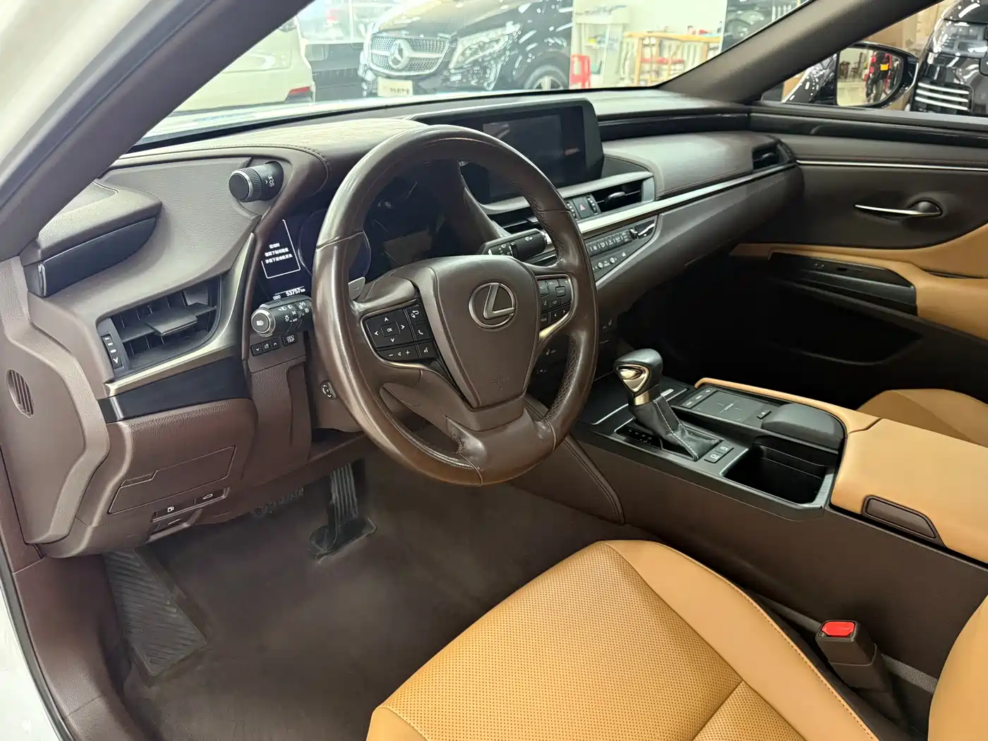 Lexus ES 2018 200 Excellence Edition China V фото 12
