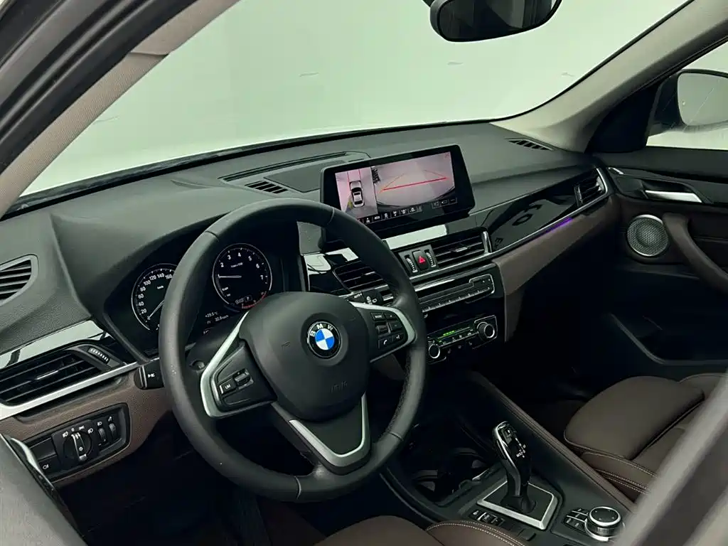 BMW X1 2022 sDrive20Li Fashion фото 12