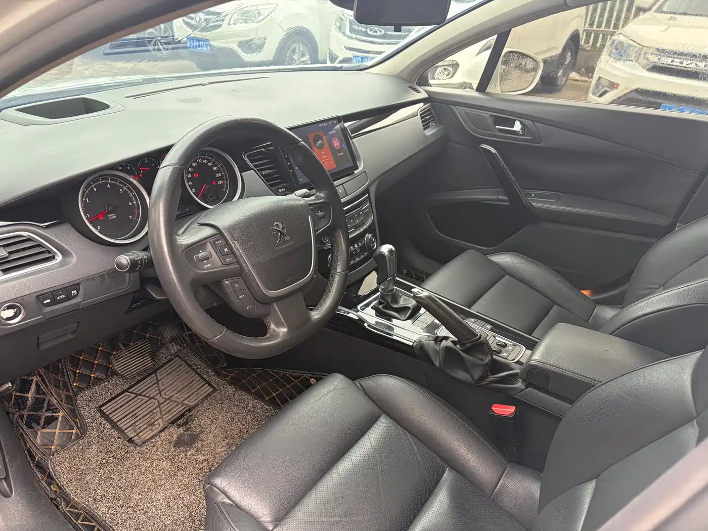 Peugeot 508 2012 2.3L Roland Garros Edition фото 4