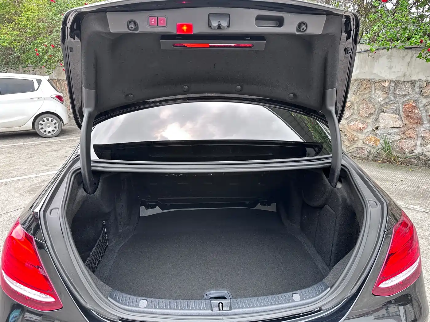 Mercedes-Benz E-Class 2018 Facelift E 300 L Sport Fashion фото 7