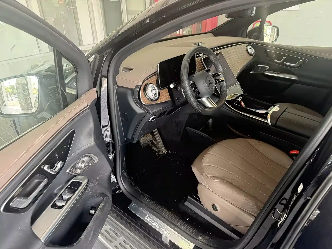 Mercedes-Benz EQE SUV 2025 2024 500 4MATIC Pioneer Edition