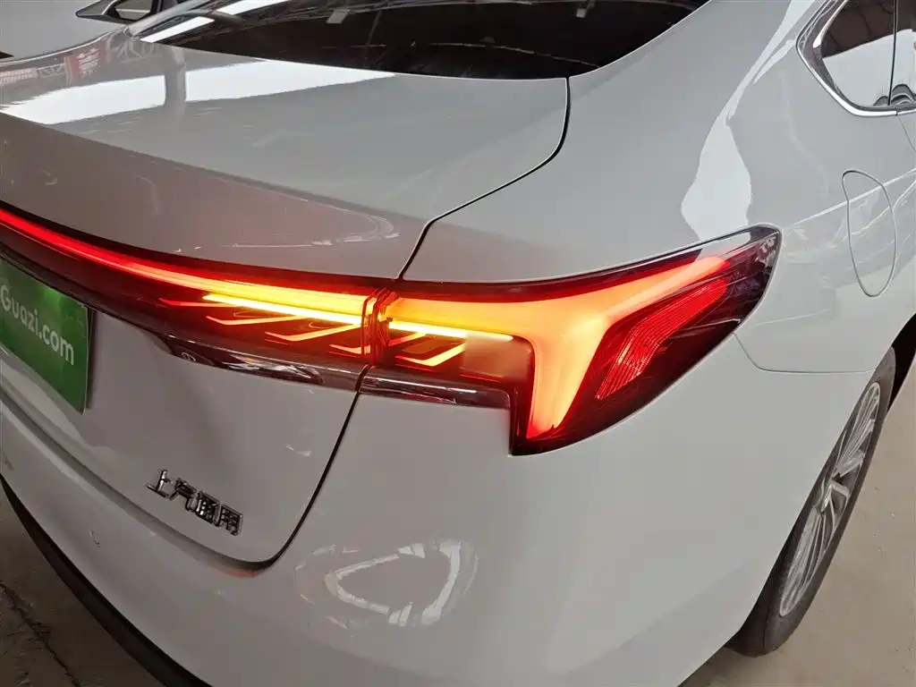 Buick LaCrosse 2023 28T Premium Edition фото 24