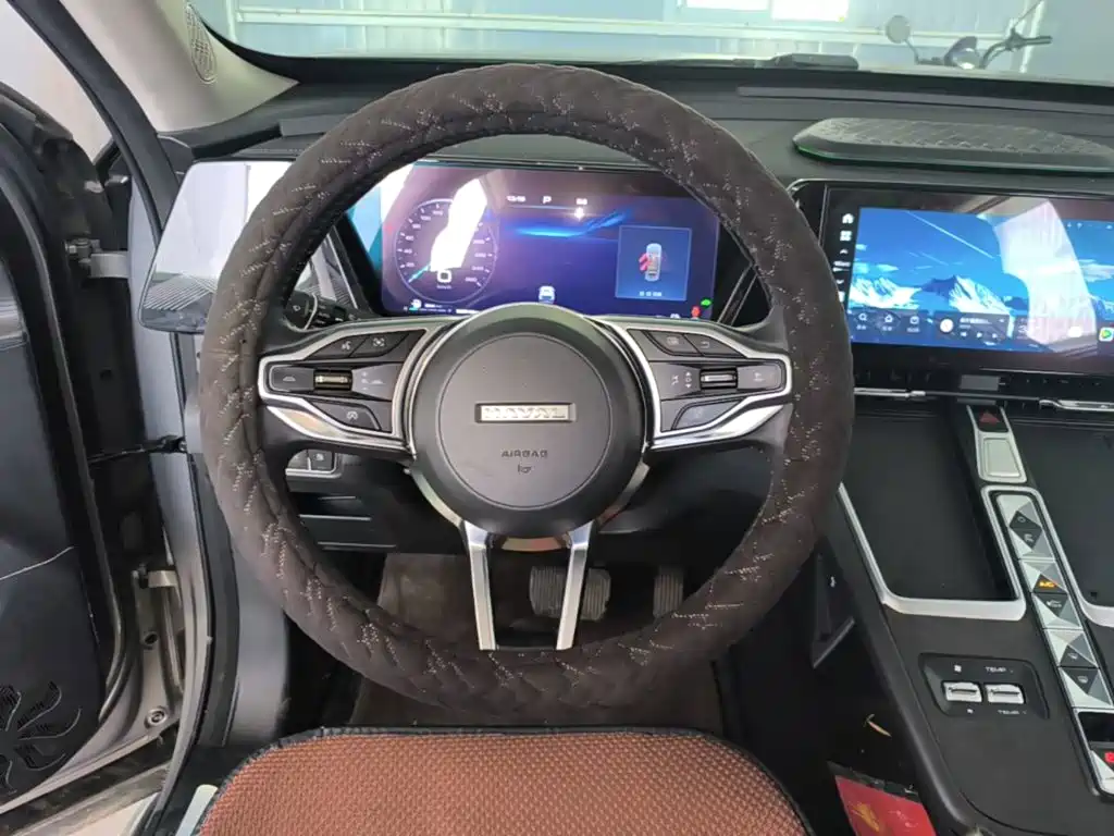 Haval Xiaolong MAX 2023 2023 1.5L Hi4 105 4WD Pilot Edition