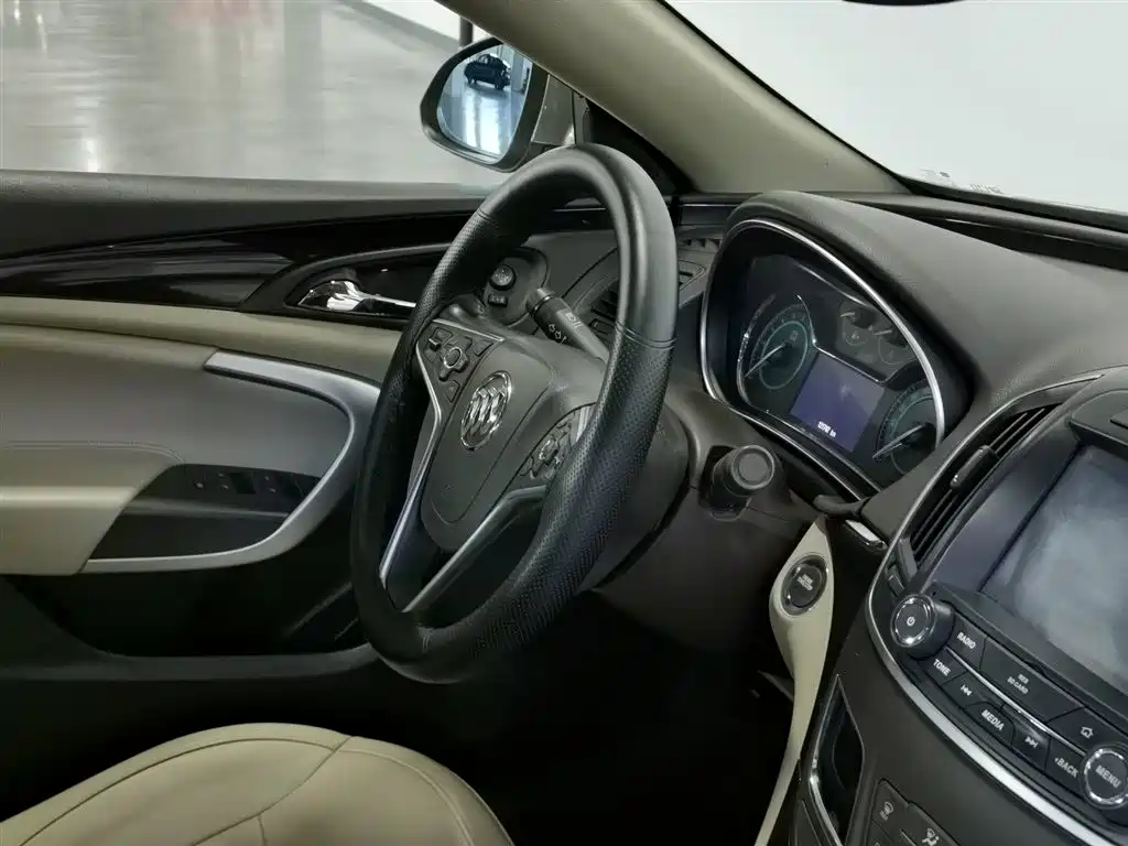 Buick Regal 2014 2.0L Elite Fashion Type фото 22