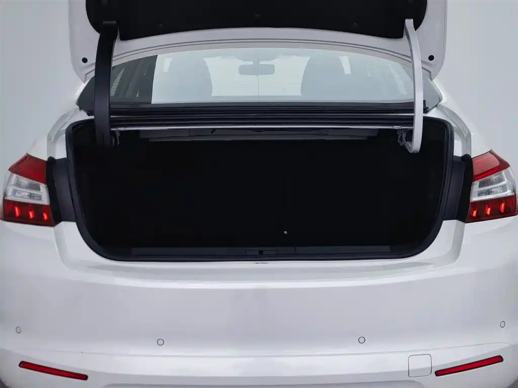 Peugeot 408 2014 1.8L Automatic Luxury Edition фото 16