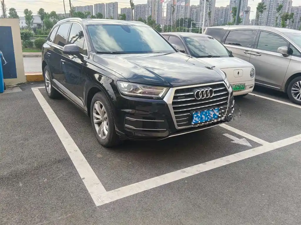Audi Q7 2016 40 TFSI Comfort фото 2