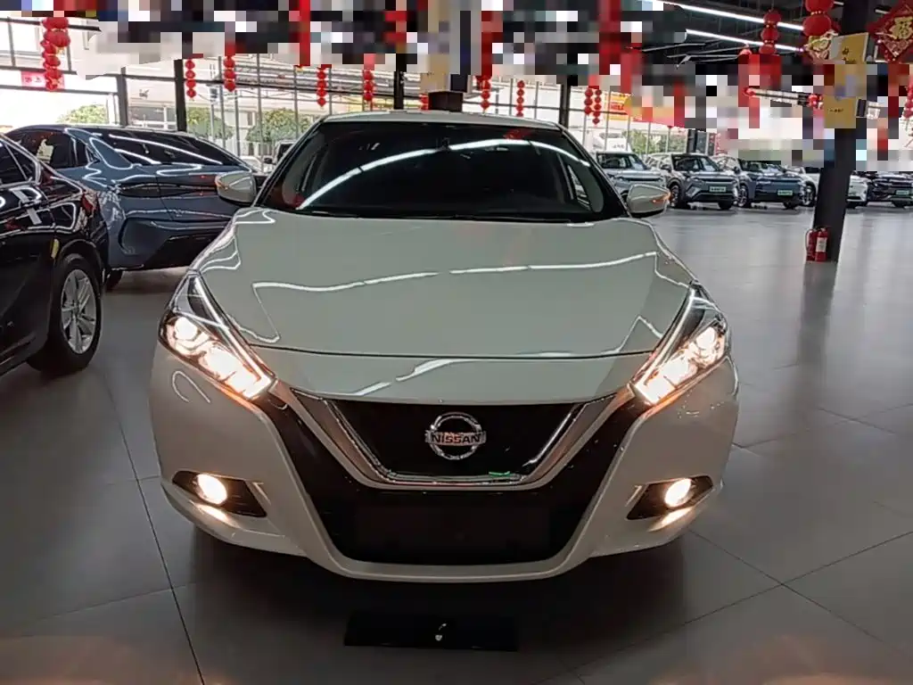 Nissan Bluebird 2023 2021 1.6L CVT Cool Edition