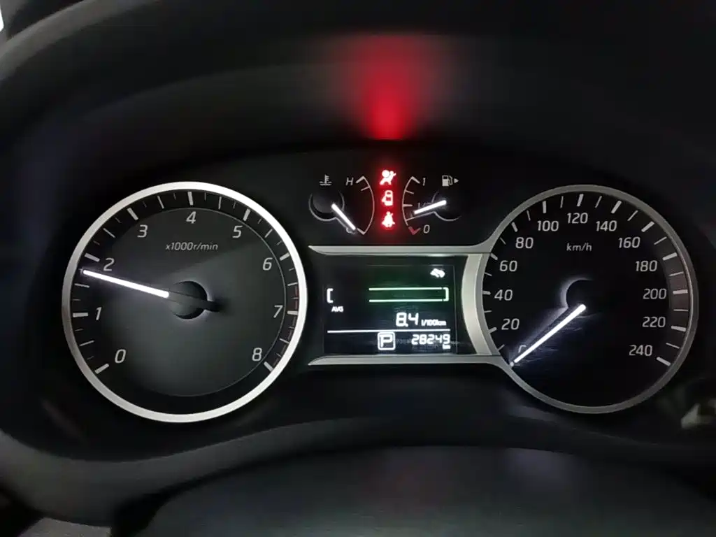 Nissan Bluebird 2023 2021 1.6L CVT Cool Edition