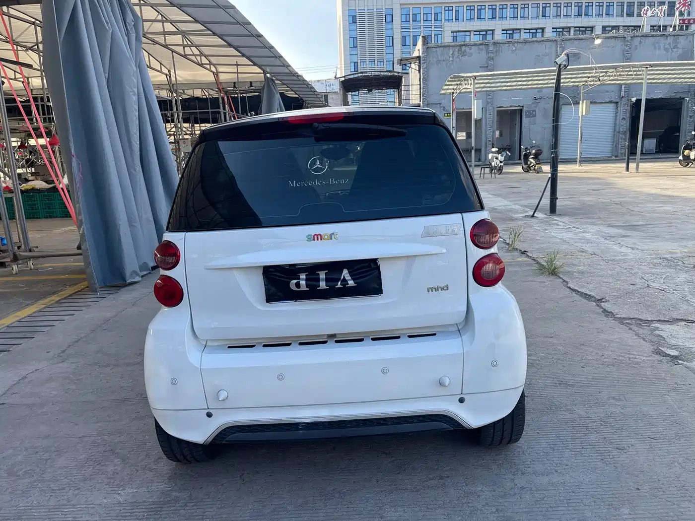 smart fortwo 2013 2011 1.0 MHD Hardtop Standard