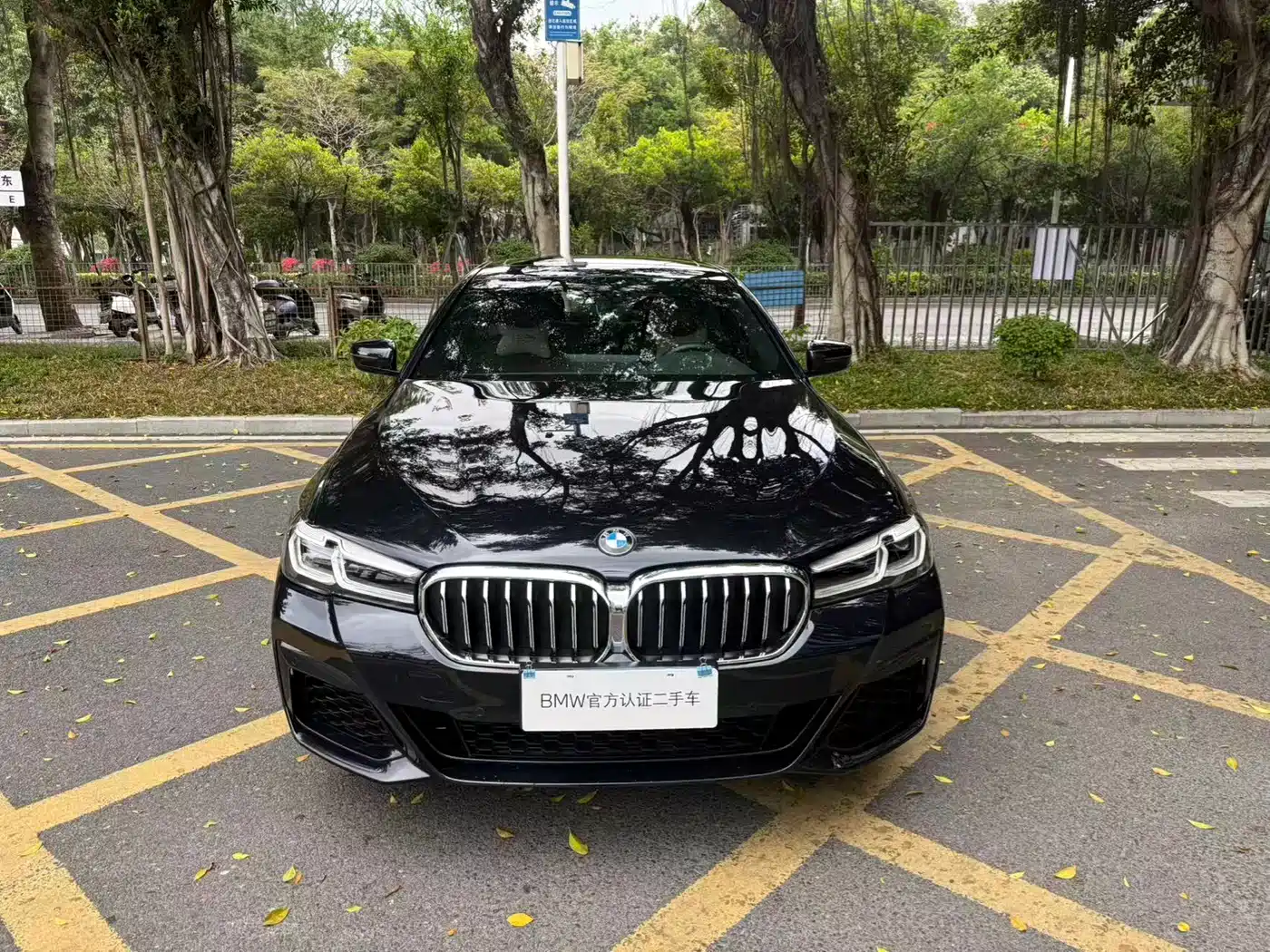 BMW 5 Series 2022 Model Second Facelift 525Li M Sport Package фото 2