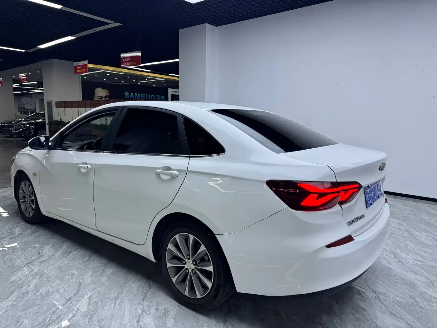 CHEVROLET CRUZE